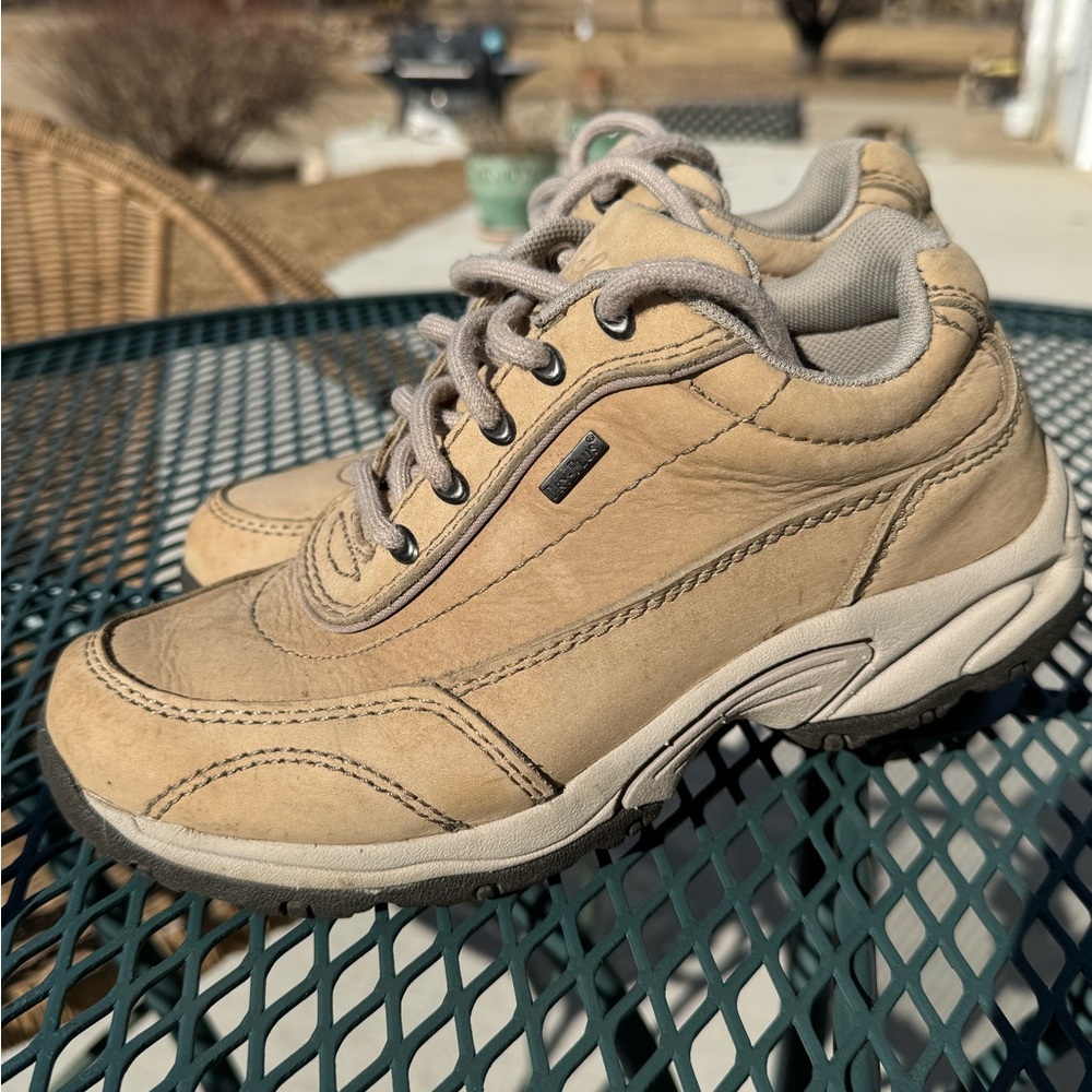 Cabela's Ladies Dry-Plus Leather Walking/Hiking Shoes